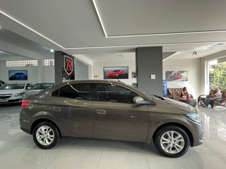 CHEVROLET - PRISMA - 2014/2014 - Cinza - R$ 57.900,00