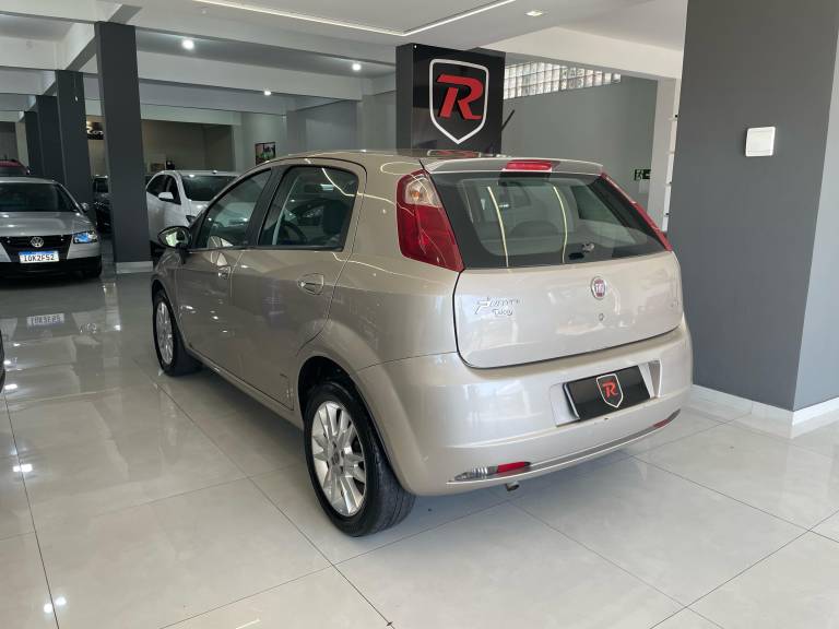 FIAT - PUNTO - 2011/2011 - Cinza - R$ 34.900,00