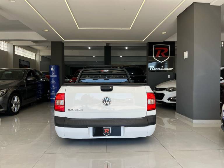 VOLKSWAGEN - SAVEIRO - 2011/2011 - Branca - R$ 42.990,00