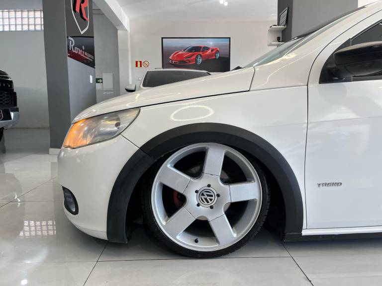 VOLKSWAGEN - SAVEIRO - 2011/2011 - Branca - R$ 42.990,00