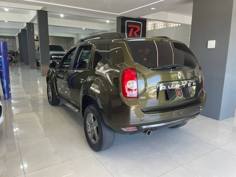 RENAULT - DUSTER - 2015/2015 - Verde - R$ 57.990,00