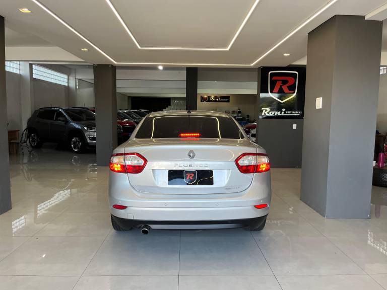 RENAULT - FLUENCE - 2012/2013 - Prata - R$ 42.990,00
