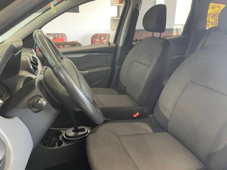 RENAULT - DUSTER - 2015/2015 - Verde - R$ 57.990,00