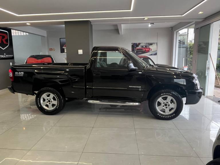 CHEVROLET - S10 - 2011/2011 - Preta - R$ 59.990,00
