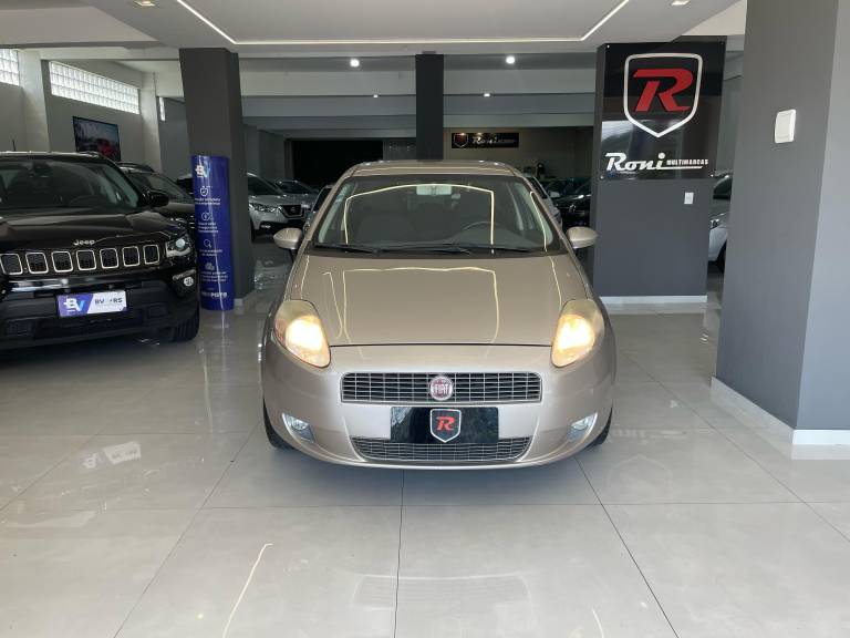 FIAT - PUNTO - 2011/2011 - Cinza - R$ 34.900,00
