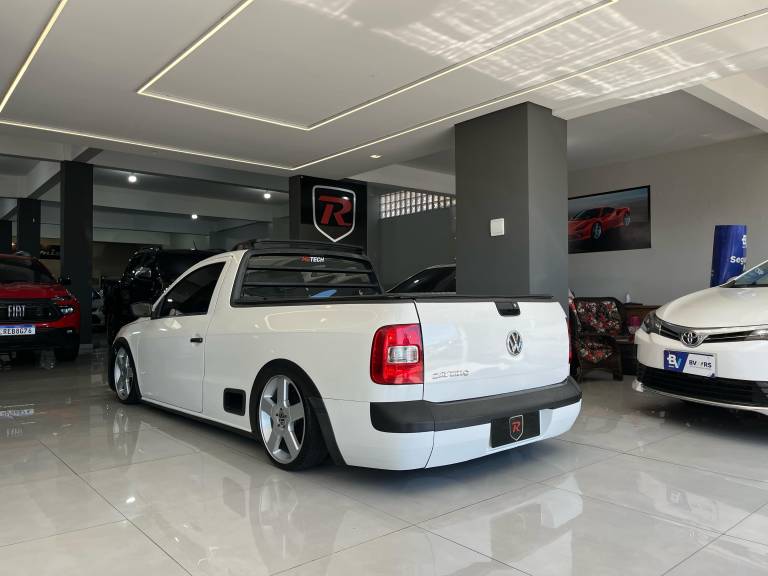 VOLKSWAGEN - SAVEIRO - 2011/2011 - Branca - R$ 42.990,00