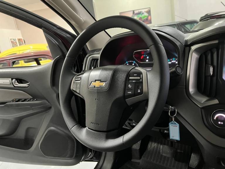 CHEVROLET - S10 - 2018/2019 - Vermelha - R$ 165.000,00