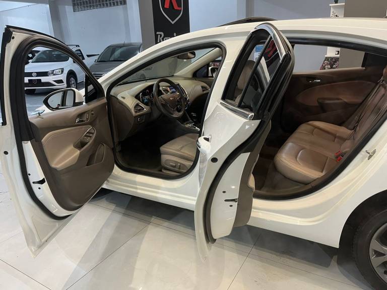 CHEVROLET - CRUZE - 2017/2017 - Branca - R$ 89.990,00