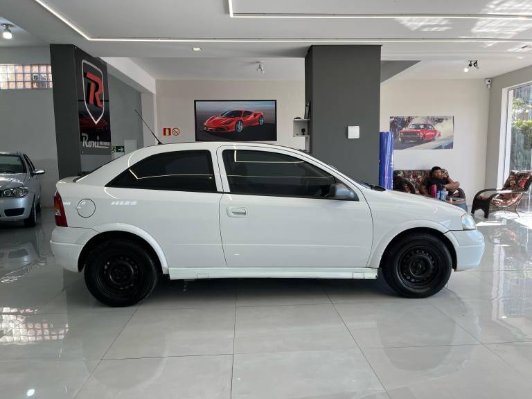 CHEVROLET - ASTRA - 2000/2000 - Branca - R$ 18.990,00