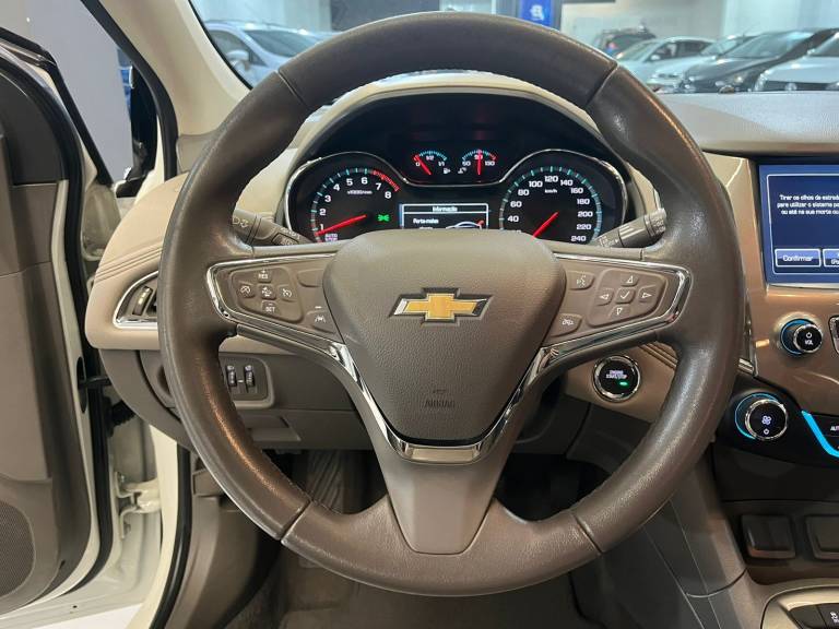 CHEVROLET - CRUZE - 2017/2017 - Branca - R$ 89.990,00