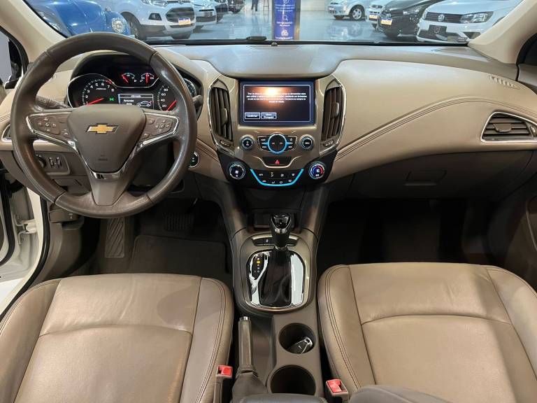 CHEVROLET - CRUZE - 2017/2017 - Branca - R$ 89.990,00