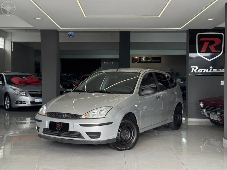 FORD - FOCUS 1.6 GLX 8V 4P MANUAL - 2008/2008 - PRATA - R$ 26.990,00