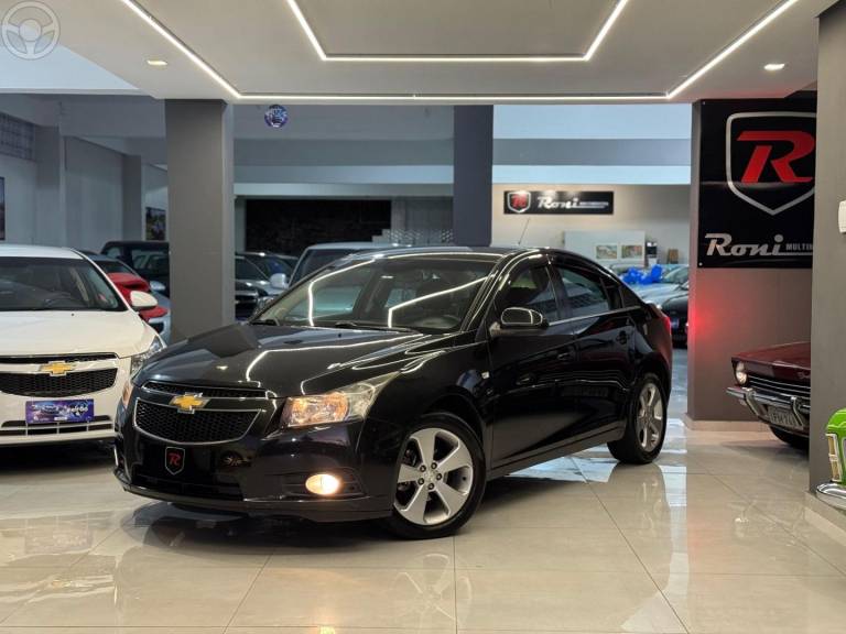 CHEVROLET - CRUZE 1.8 LT 16V FLEX 4P AUTOMATICO - 2013/2013 - PRETA - R$ 61.990,00