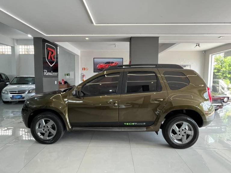 RENAULT - DUSTER - 2015/2015 - Verde - R$ 57.990,00