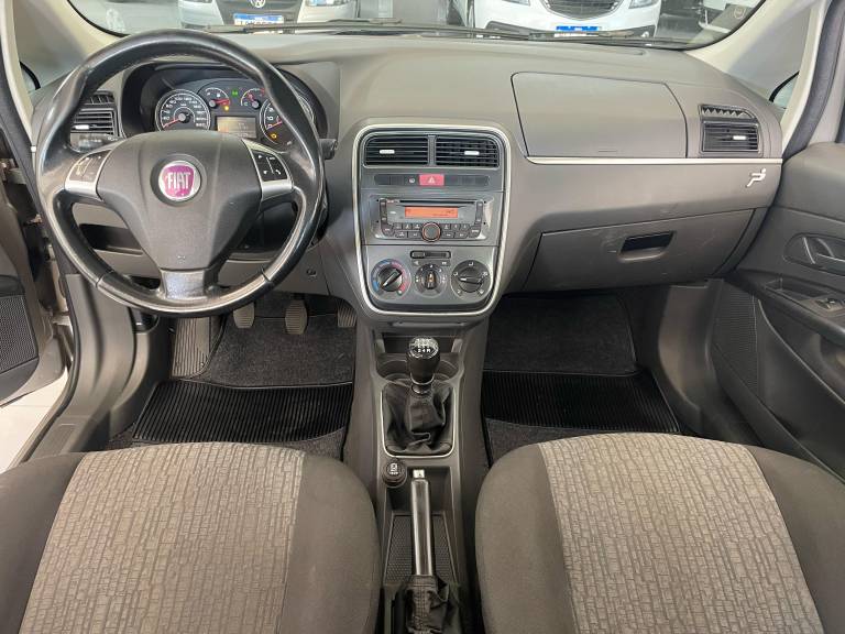 FIAT - PUNTO - 2011/2011 - Cinza - R$ 34.900,00
